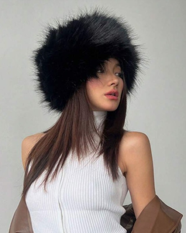 Rus Tarzı Uzun Tüylü Siyah Peluş Kalpak Şapka - Kışlık Kürk Şapka - Sevgililer Günü Hediyesi